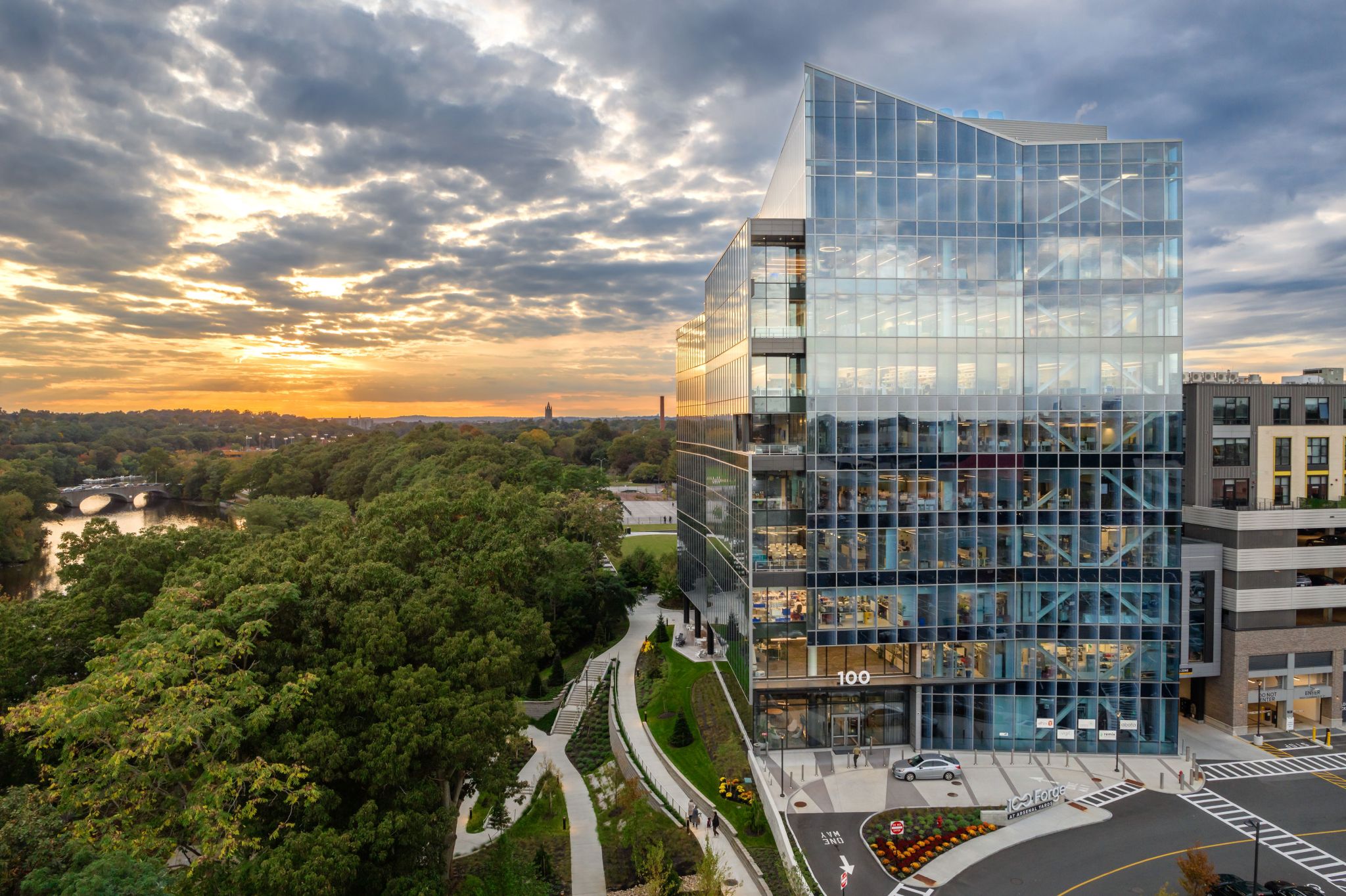 100 Forge (Arsenal Yards)